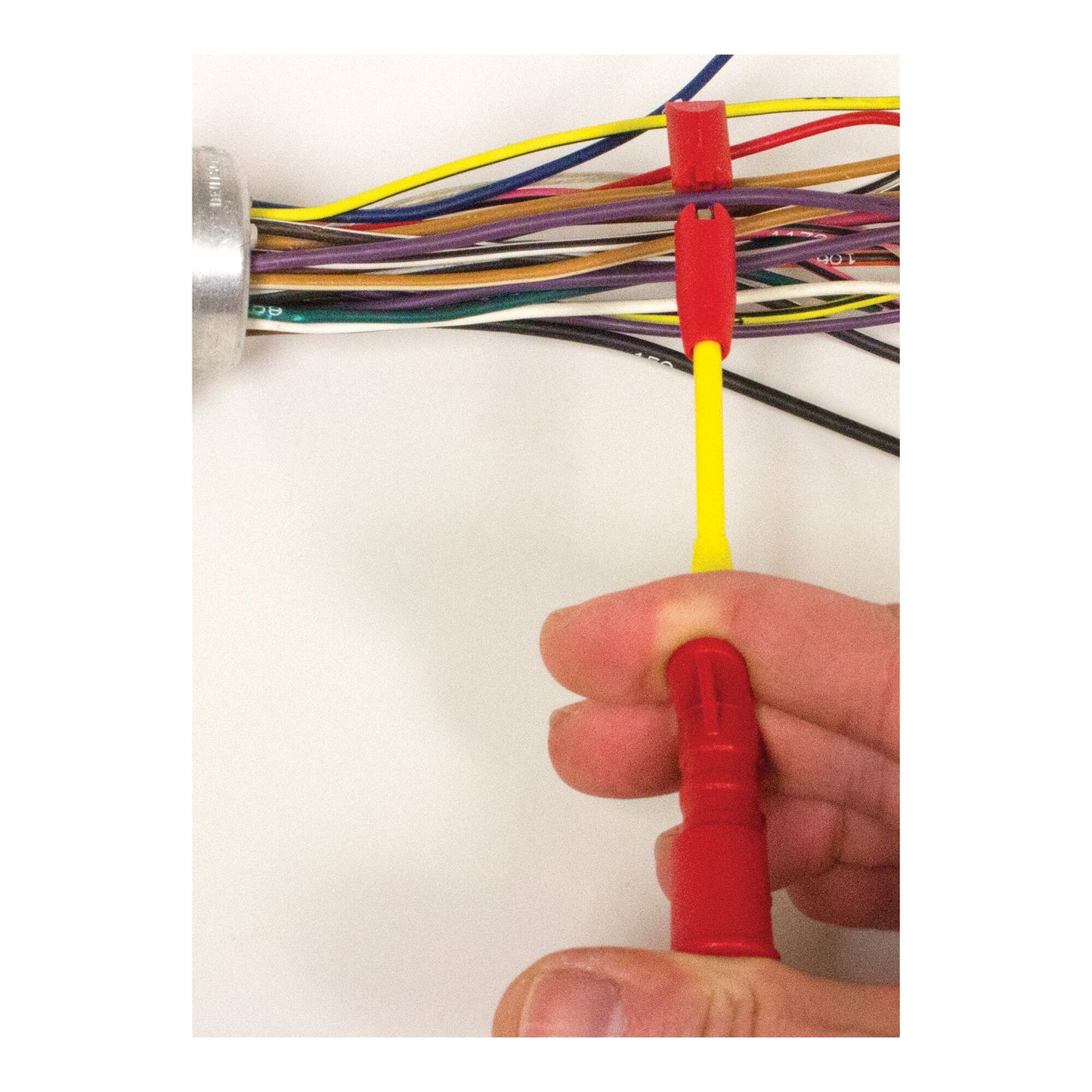 18-PC. Jeu de fils de test et de sondes