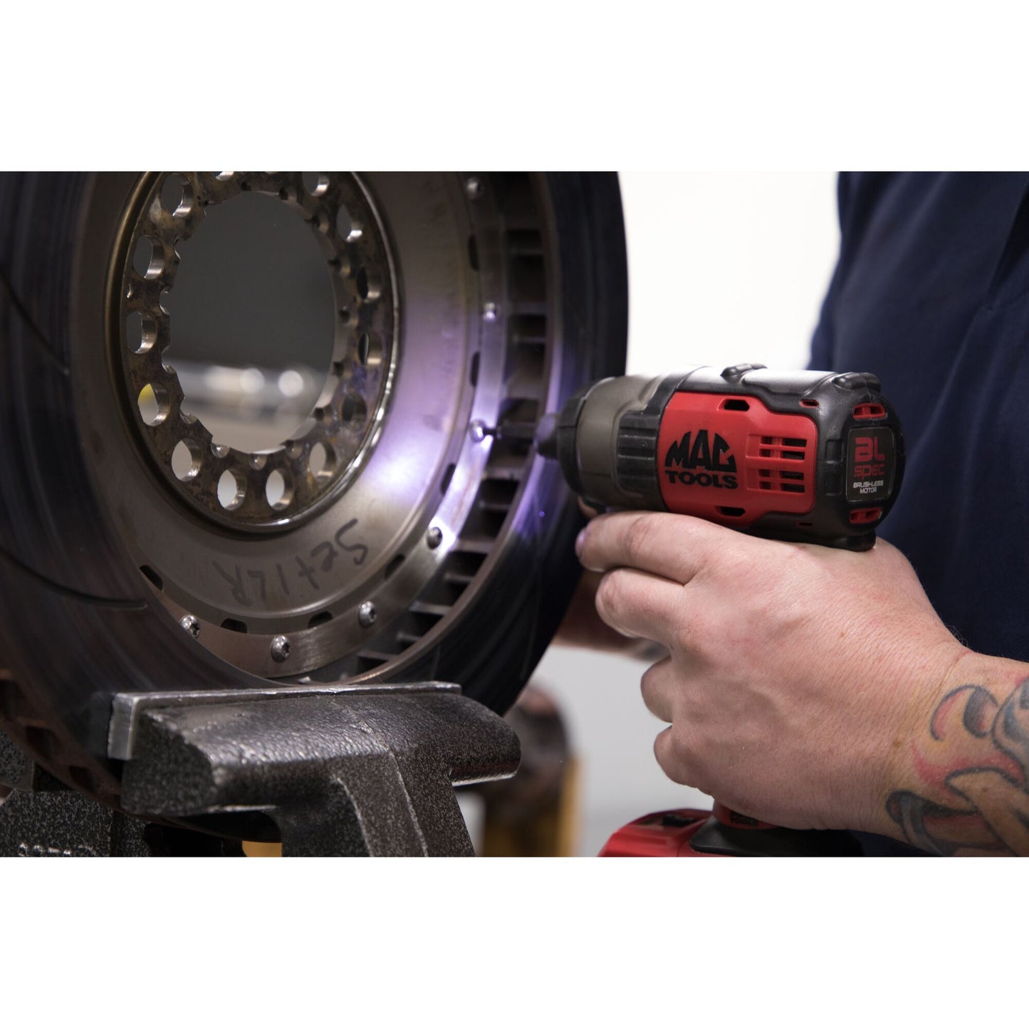 20V MAX* 1/4" Hex Drive BL-Spec™ Brushless Impact Driver